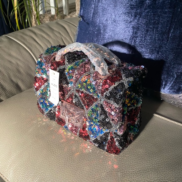 Aldo(small hand clutch)Strap Drop Length:23''Height:5.5'' Width: 8'' Depth: 3.5' - Picture 6 of 6